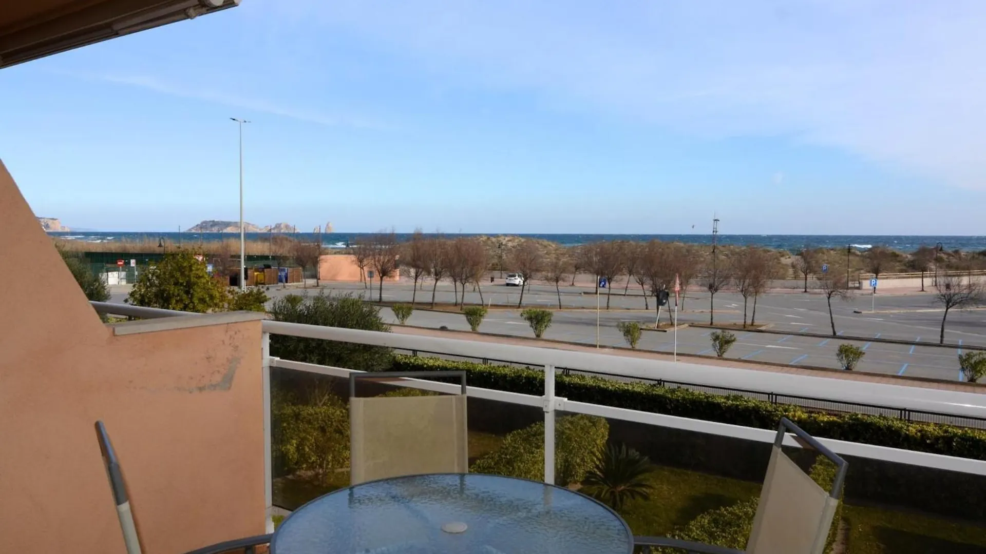 Port Pals E 202 Apartment